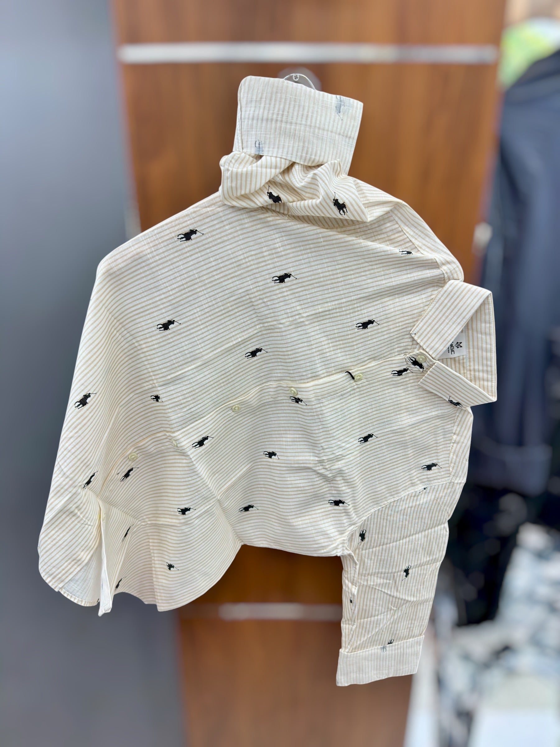 Line shirt