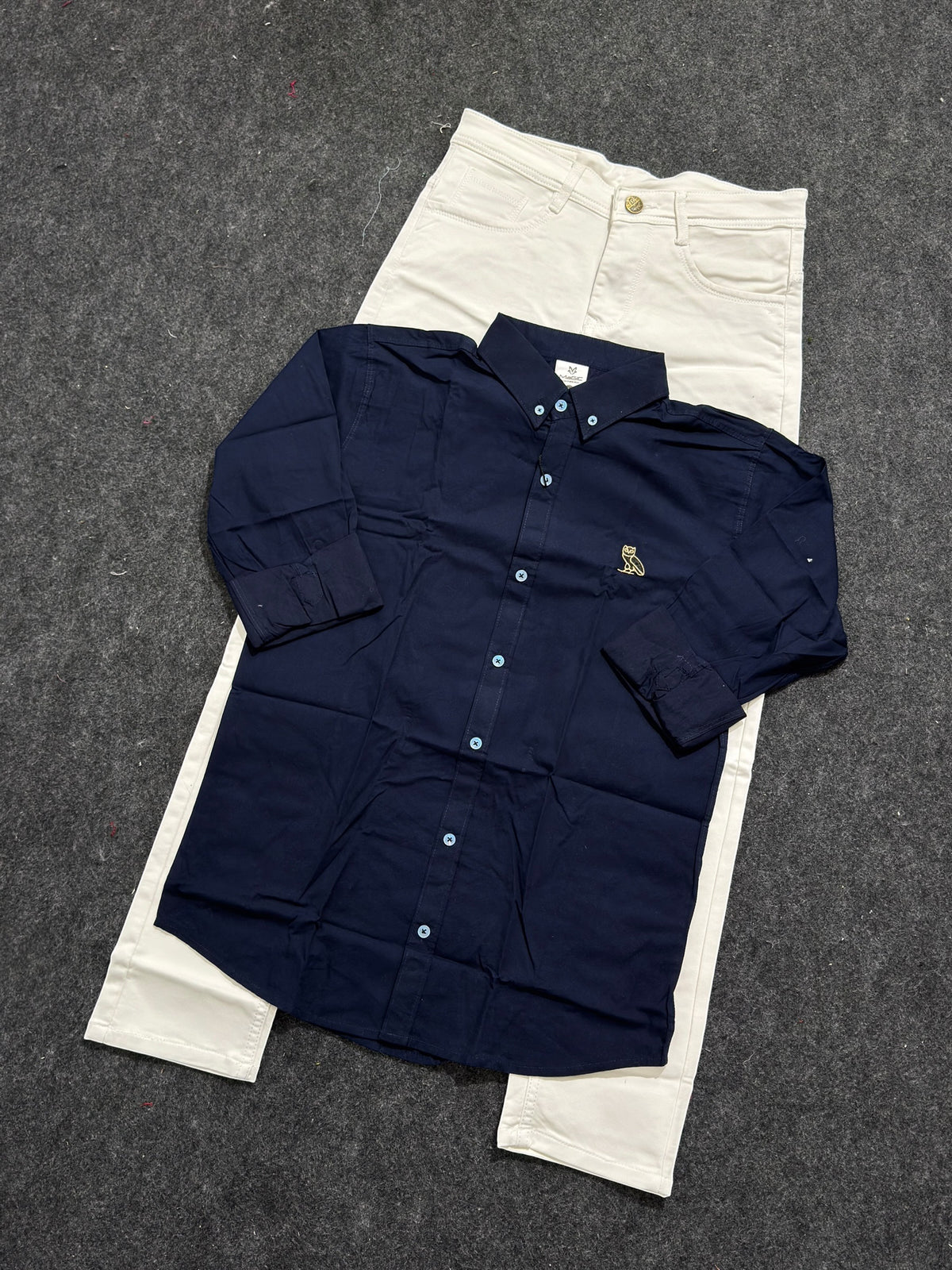 Premium plain shirt pure white Jeans