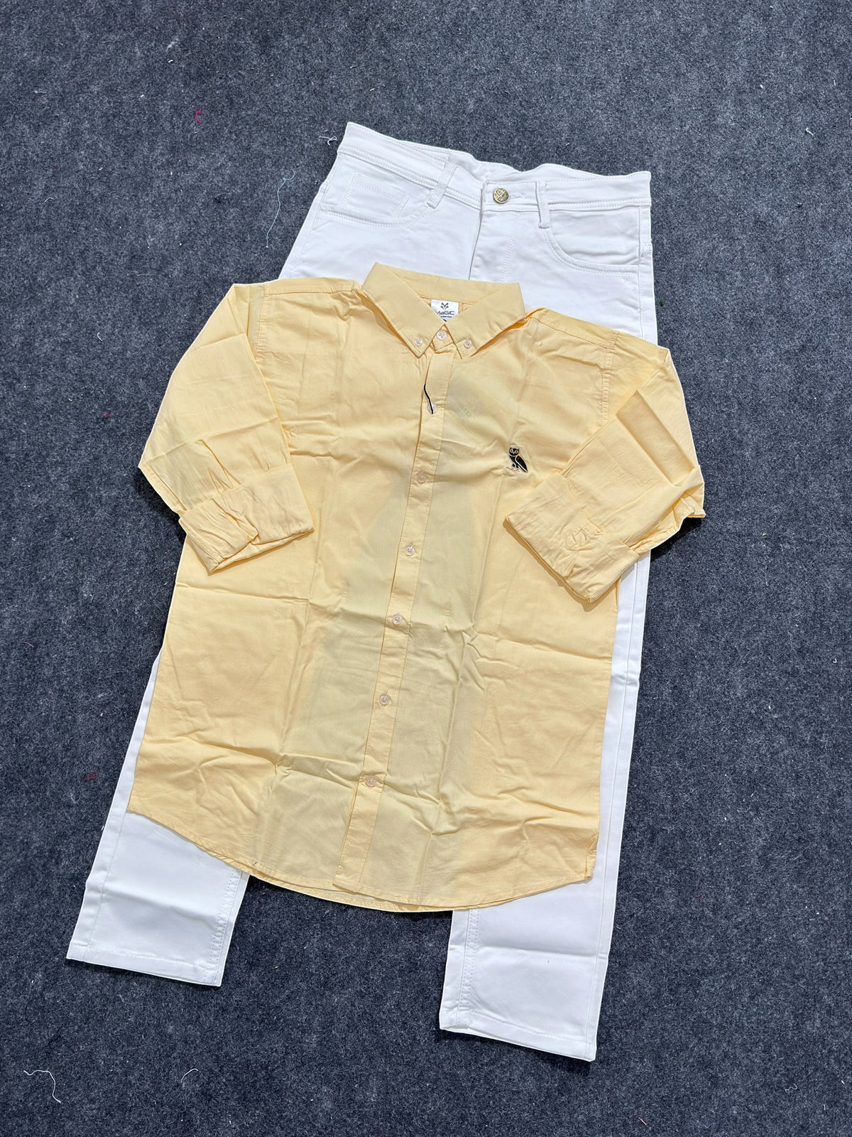 Premium plain shirt pure white Jeans