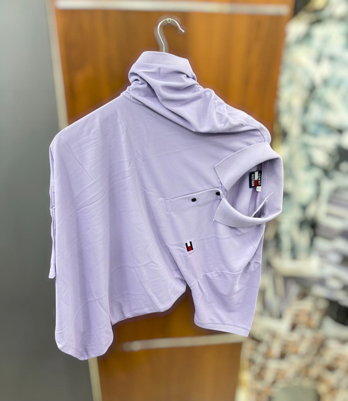 Half sleeve caller T-shirt Tommy