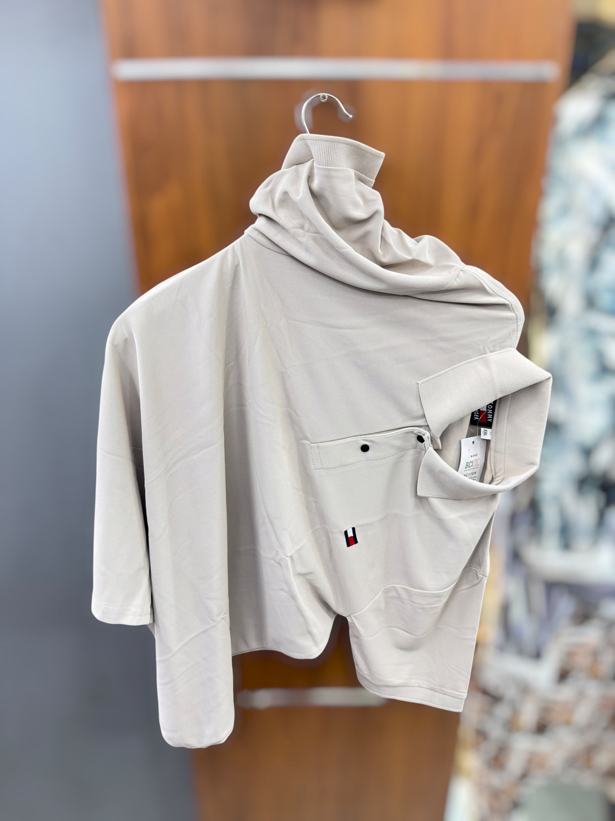 Half sleeve caller T-shirt Tommy