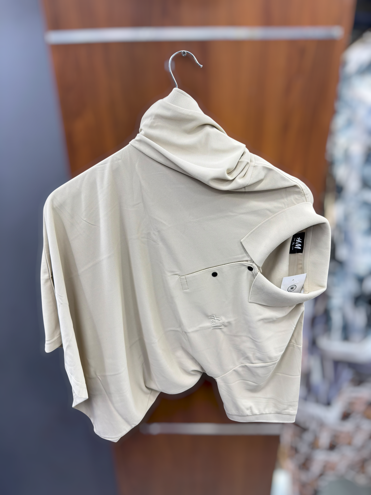Half sleeve caller T-shirt H&M