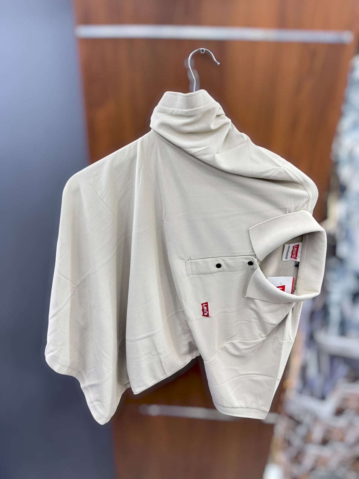 Half sleeve caller T-shirt Levis