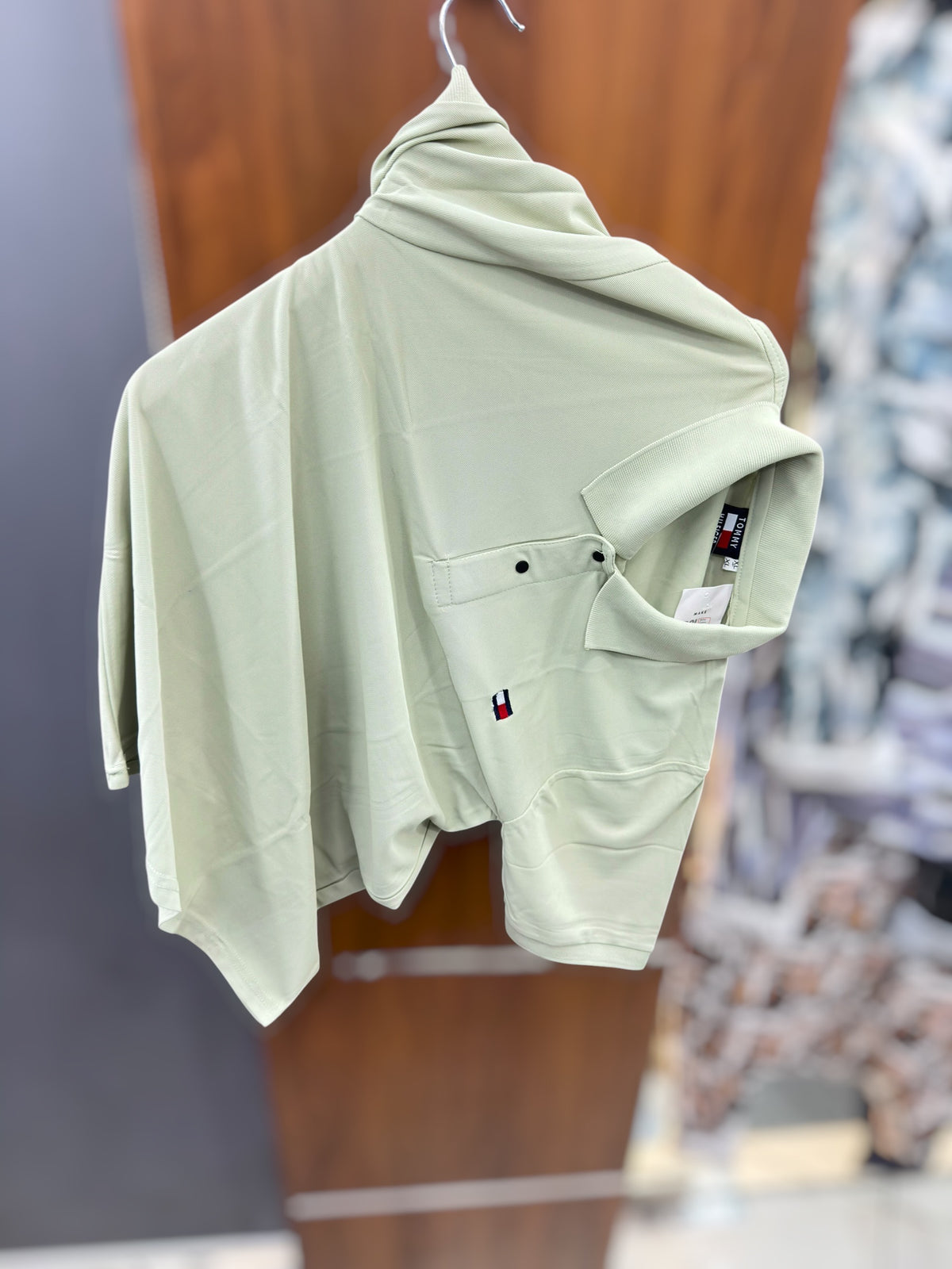 Half sleeve caller T-shirt Tommy