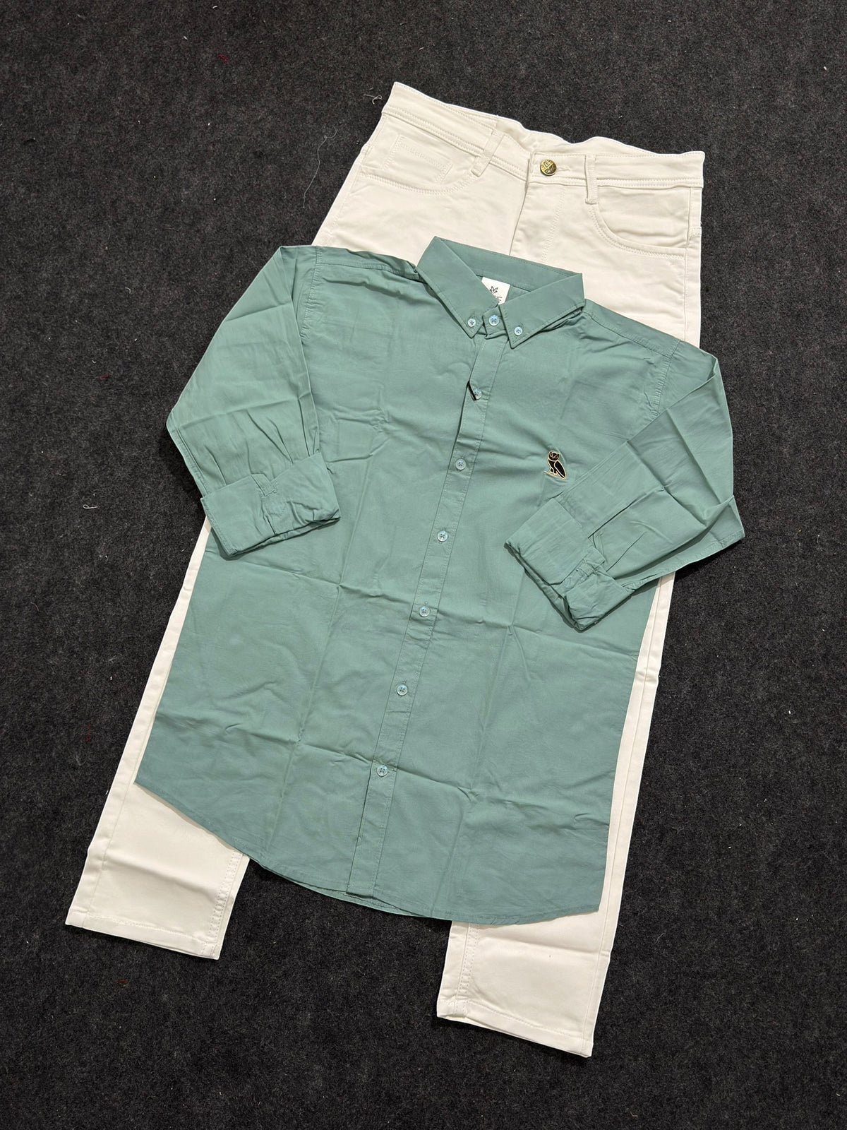 Premium plain shirt pure white Jeans